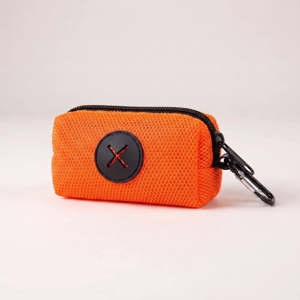 Distributeur de sac à crottes pour chien