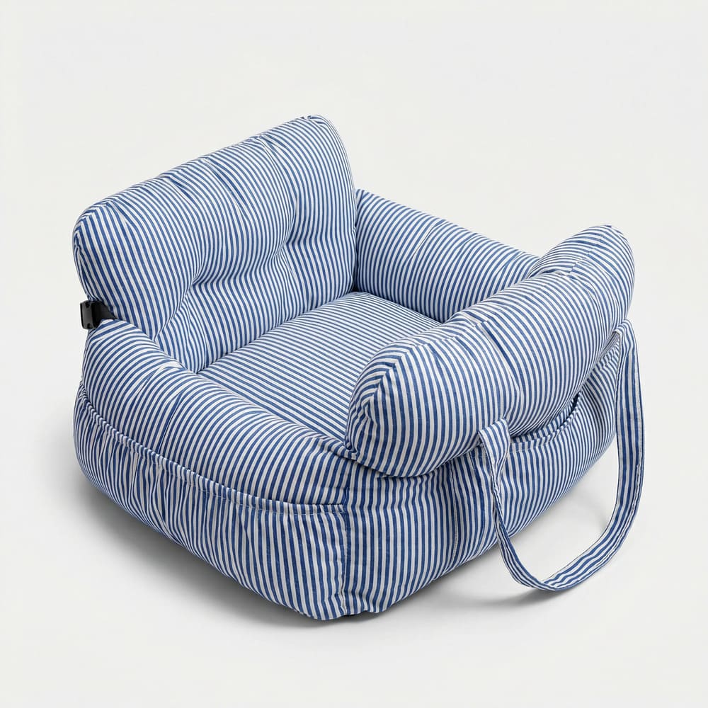 Siège voiture petit chien rayé